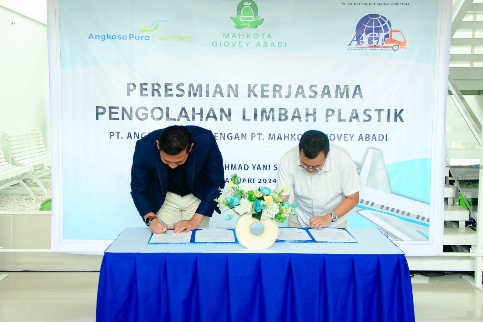 Menuju Green Airport: Bandara Ahmad Yani Semarang Teken Kerjasama Pengelolaan Sampah
