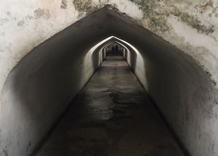Keindahan dan Misteri Terowongan Taman Sari: Simbol Sejarah Yogyakarta yang Mempesona