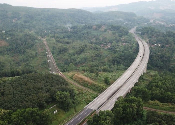 Misteri dan Kejanggalan di Tol Cipularang: Perjalanan yang Lebih dari Sekadar Jarak Tempuh
