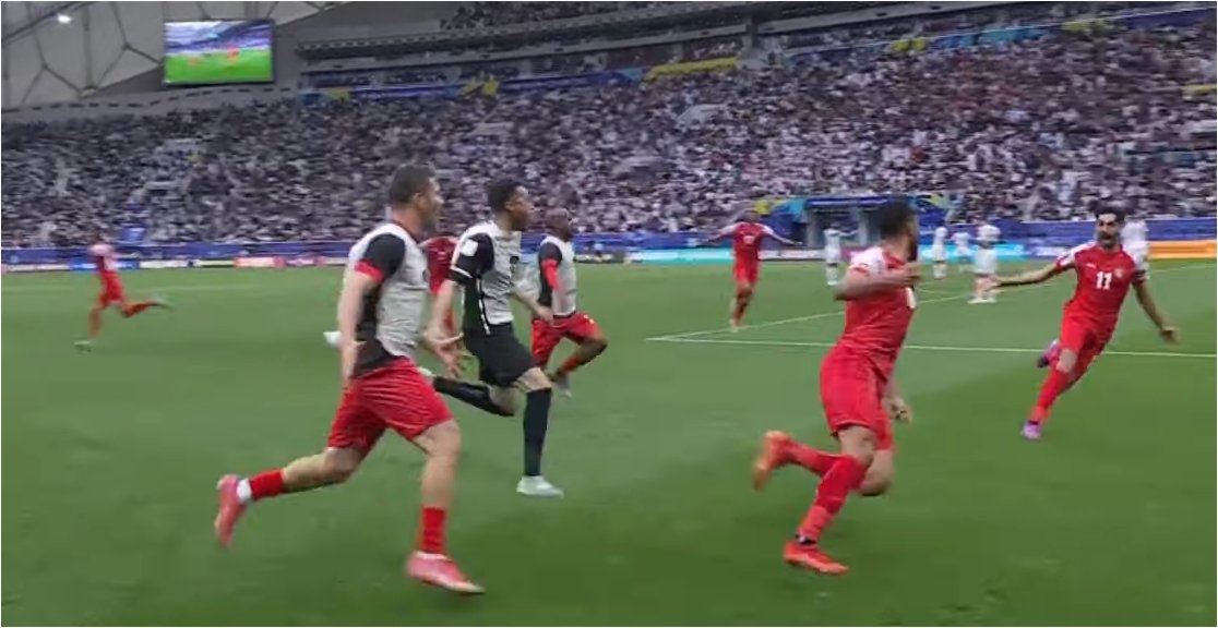 Drama Injury Time: Jordania Melaju ke Perempat Final Piala Asia Usai Kalahkan 10 Pemain Irak!