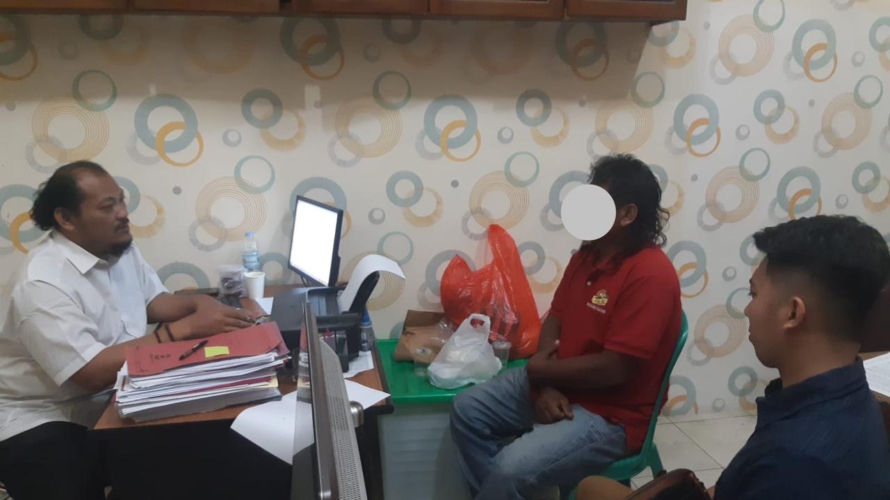 Seorang Ayah Paksa Anak Tirinya Lakukan Hubungan Badan Selama 6 Tahun di Banyumas, Sekarang Diamankan Polisi