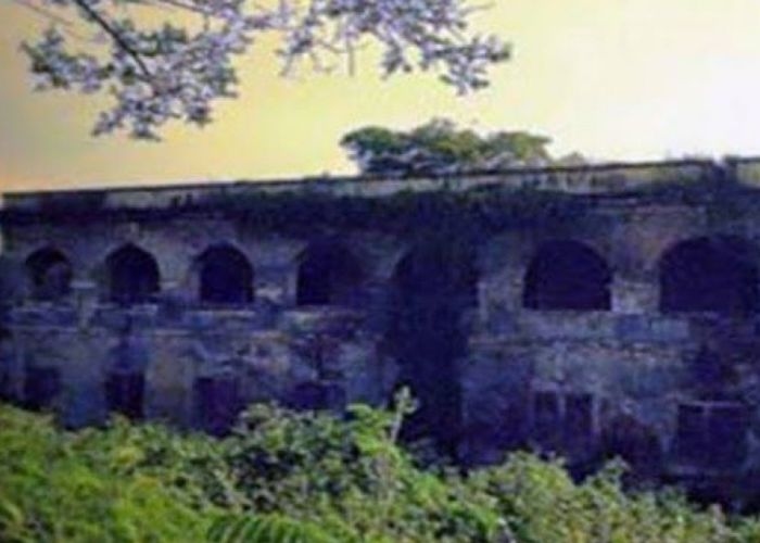 Misteri Hotel Terbengkalai Lembah Dieng: Keindahan Alam Malang yang Menyimpan Kisah Misterius