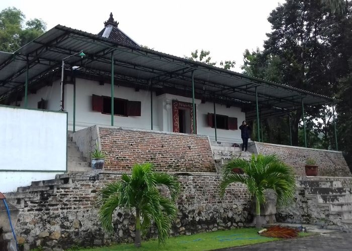 Sejarah Masjid Gholo atau Masjid Ki Ageng Pandanaran: Keindahan Masjid Bersejarah di Puncak Jabalakat