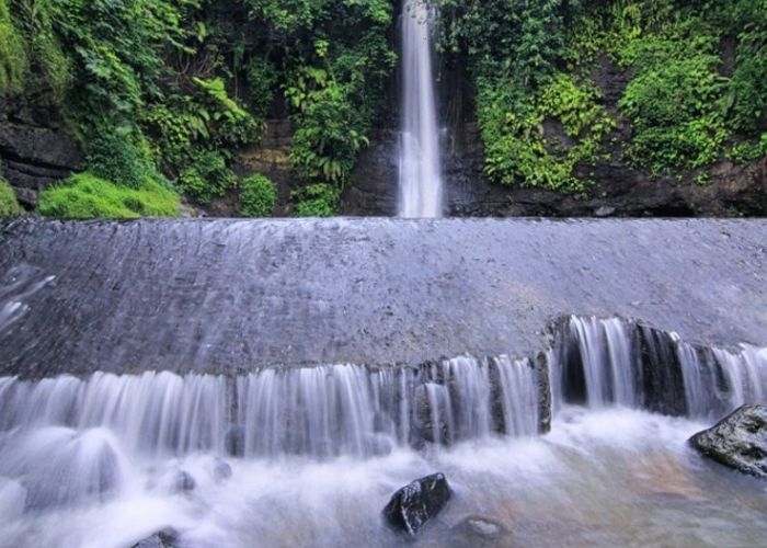 Mengungkap Misteri Curug Bangkong Kuningan: Keindahan Alam dan Suara Seram di Malam Hari