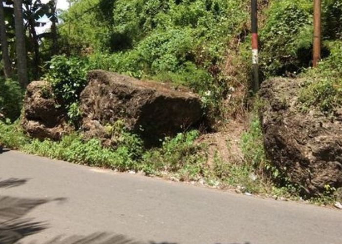 Misteri Batu Miana di Kabupaten Polewali Mandar: Penjaga Ular Raksasa dan Pengalaman Aneh Warga