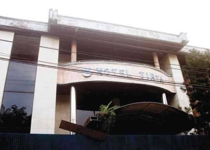 Misteri yang Menyelimuti Bekas Hotel Tirta: Kisah Menyeramkan di Balik Bangunan Terbengkalai di Balikpapan