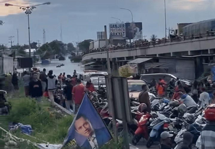 Update Kondisi Banjir di Jalur Pantura Kudus Demak Hari Ini, Macet Total Arus Lalin Dialihkan, Cek Jalur Alternatif Ini
