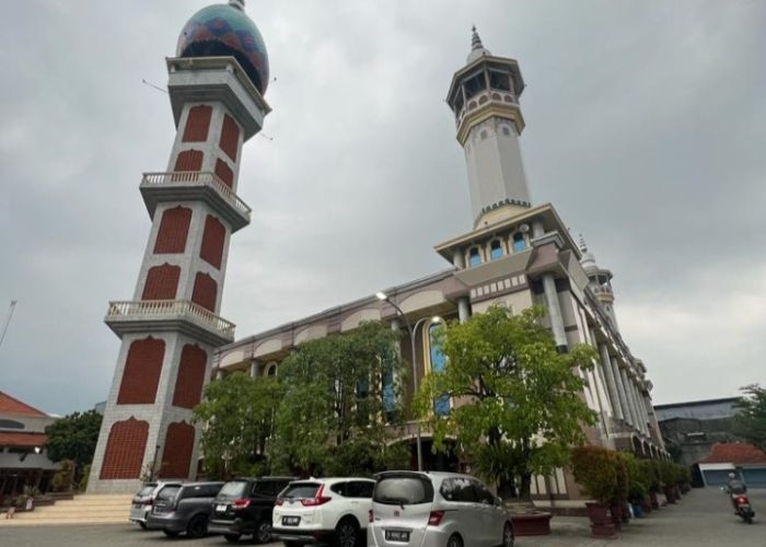 Keindahan dan Tradisi Pendidikan Islam: Mengulik Sejarah serta Kemegahan Arsitektur Masjid Luhur Nurhasan di Kabupaten Jombang