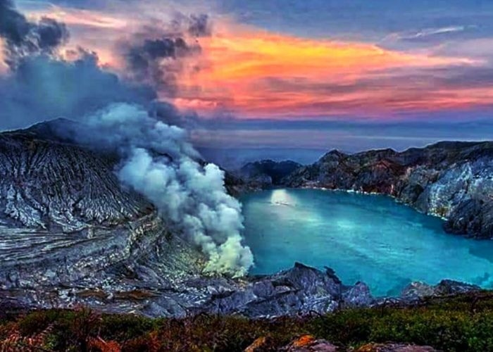 Mengungkap Misteri di Balik Keindahan Kawah Ijen Banyuwangi: Surga Dibalik Pesona Alam yang Indah