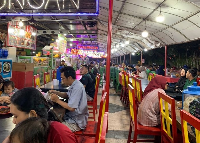 Rekomendasi Kuliner untuk Buka Bersama: Pujasera Simpang Lima Semarang, Pilihan Berbuka Puasa Murah Meriah