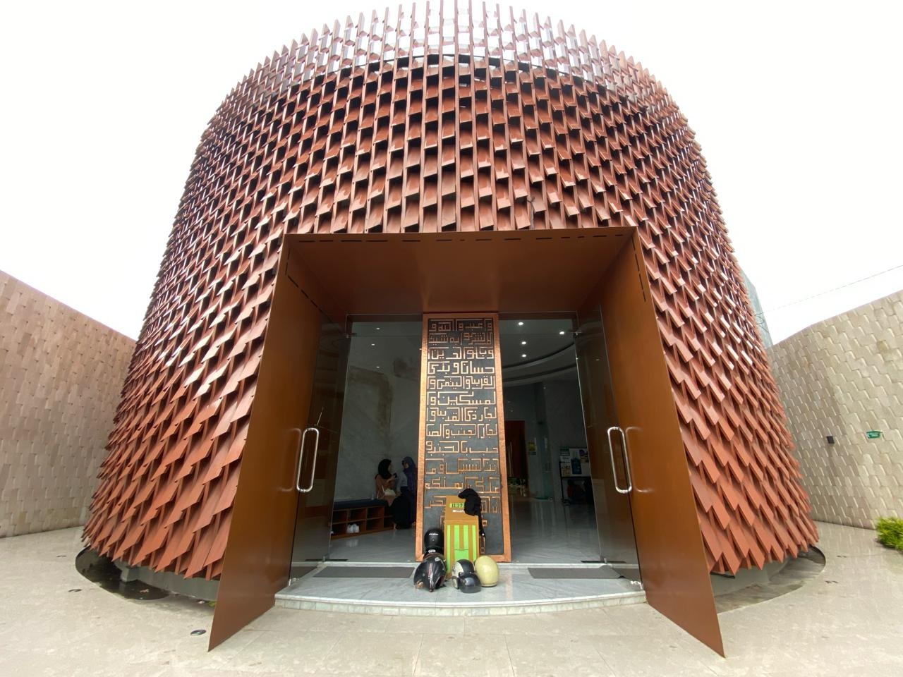 Masjid Saminah Sihyadi di Surakarta, Karya Arsitektur Unik yang Menyatu dengan Alam