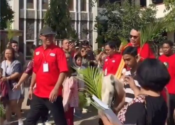 Perayaan Misa Minggu Palma: Suasana Meriah Perarakan di Gereja Santa Theresia Bongsari Semarang