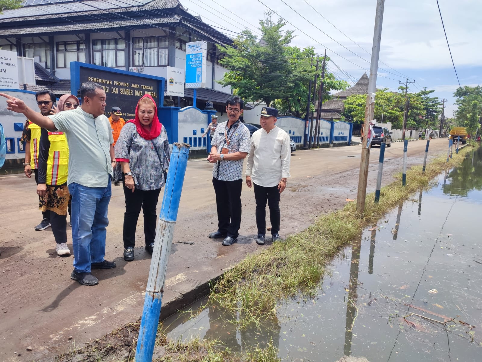 Hasil Sidak Lapangan, Mbak Ita Temukan Penyempitan Saluran, Pemkot Semarang Segera Benahi Crossing Drainase Flyover Madukoro