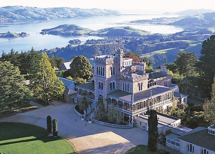 Mengungkapkan Istana Paling Angker di Dunia: Misteri Kastil Larnach, Legenda dan Kengerian di Selandia Baru