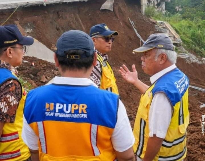 Pasca Longsor Tol Bocimi KM 64, Menteri PUPR Cek Menyeluruh Ruas Tol