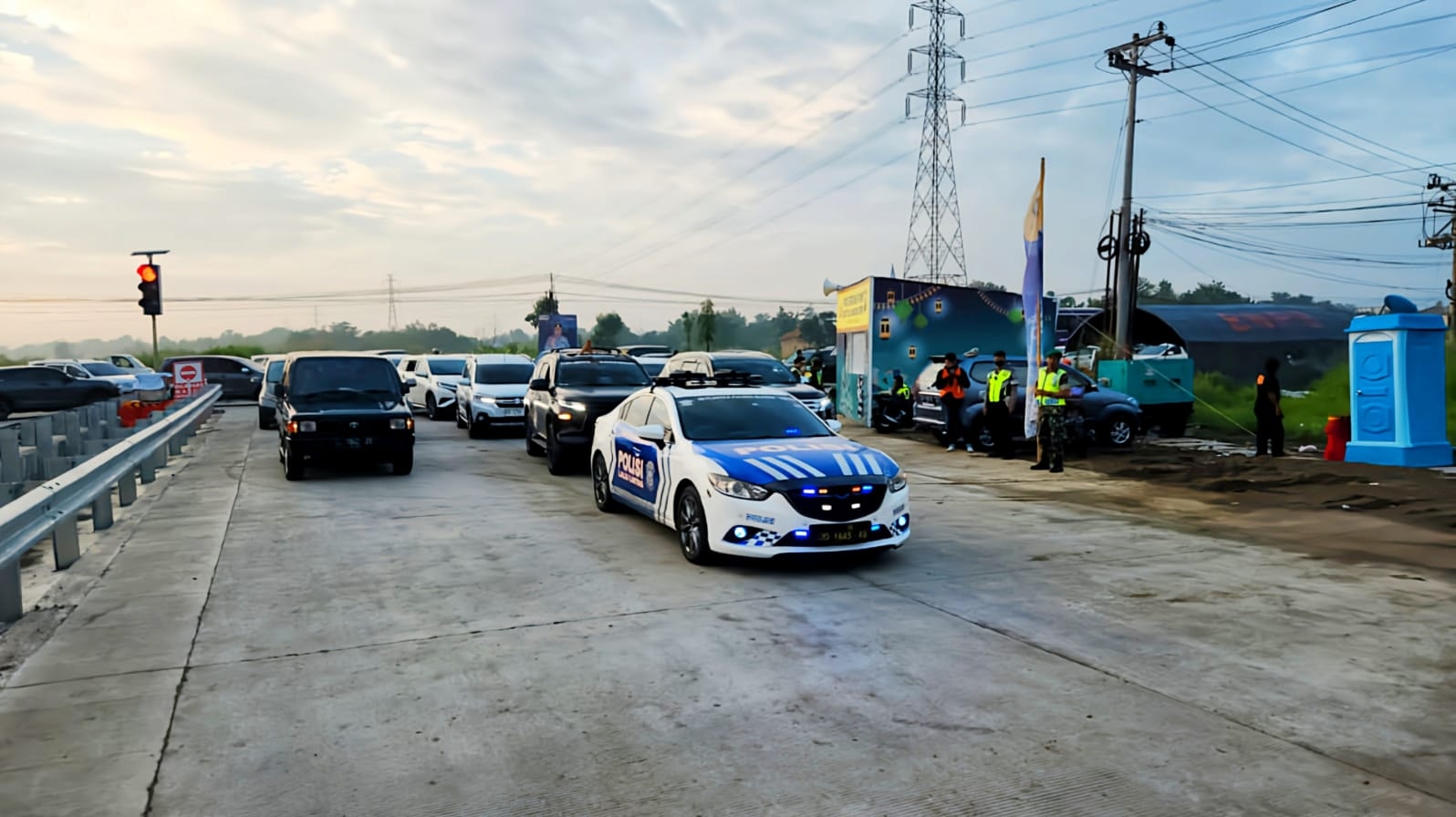 Lonjakan Kendaraan H1 dan H2 Idul Fitri 1445 Hijriah Tujuan Wisata Jawa Tengah, PT Jasamarga Transjawa Tol Siagakan Layanan Jalan Tol Semarang – Solo