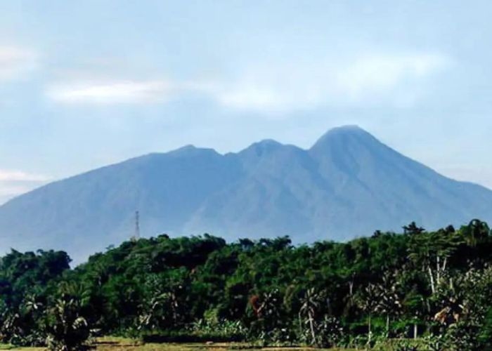 Misteri dan Mitos Dibalik Gunung Salak: Kisah Angker Antara Sebuah Tragedi dan Cerita Gaib yang Menghantui
