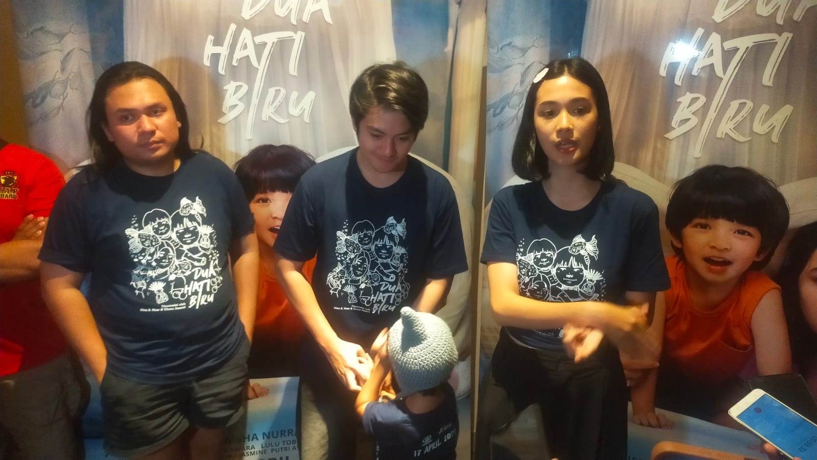 Penonton Film Dua Hati Biru Diajak Merenungi Kisah Hidup Rumah Tangga Belia yang Rapuh dan Hampir Runtuh