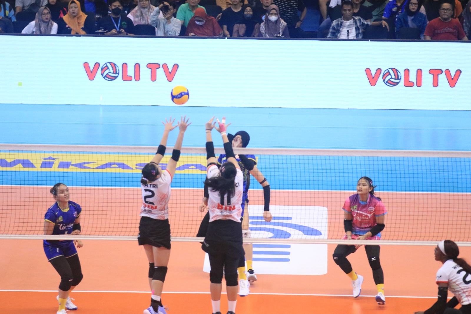 LavAni Petik Kemenangan Perdana Pada Laga Pembuka Proliga 2024 di GOR Amongrogo Yogyakarta