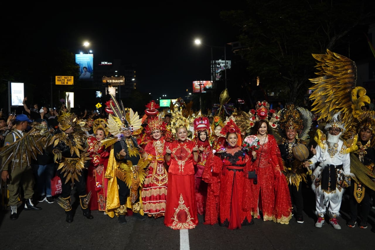 Empat Unsur Budaya Meriahkan Semarang Night Carnival, Mbak Ita: Ajang Promosi Wisata