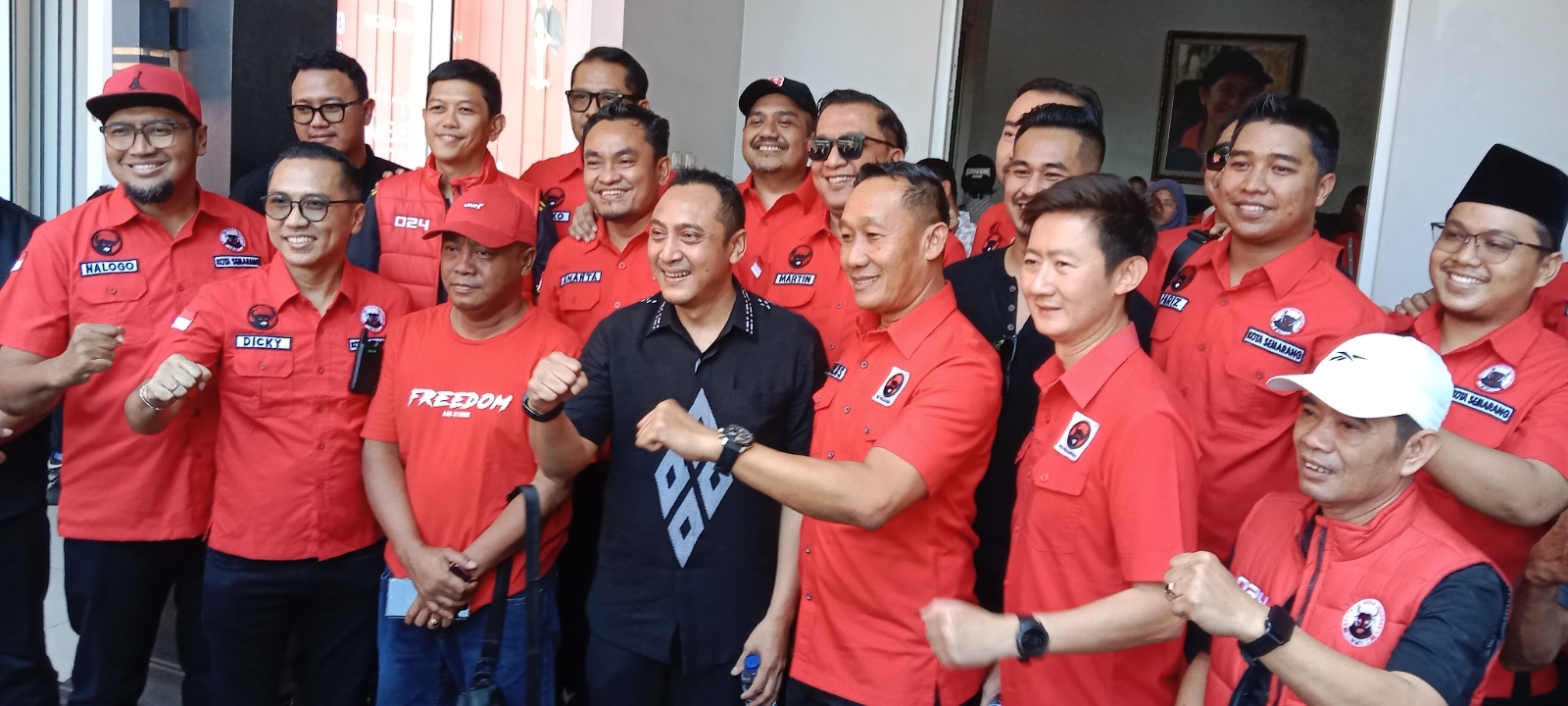 Arnaz, Supriyadi, dan Iswar Ambil Formulir Pendaftaran Bakal Calon Walikota Semarang Melalui PDIP, Siapa Dapat Rekomendasi Megawati ?