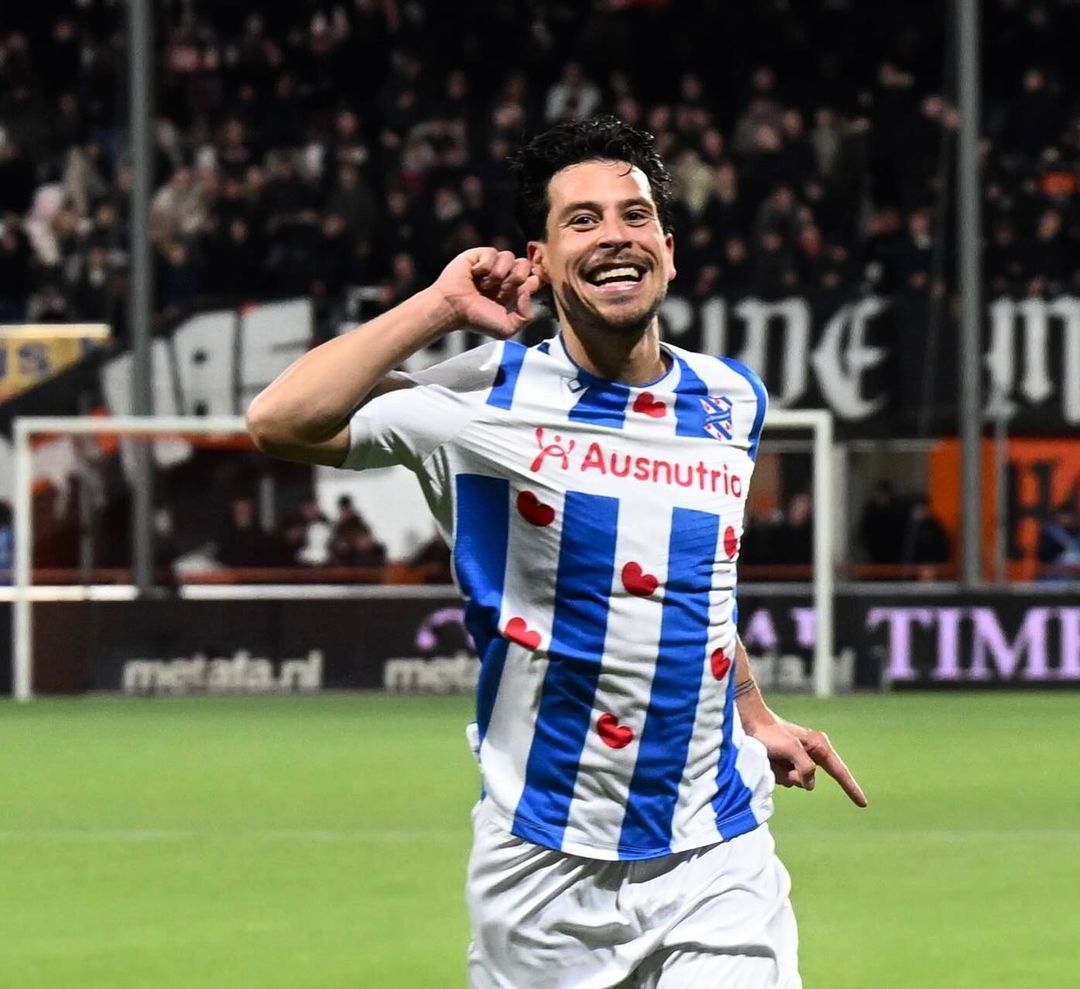 Netizen Ramai-Ramai Serang Akun Instagram Resmi Como 1907, Usai Mirwan Lecehkan Thom Haye, Berharap Kembali ke Serie B