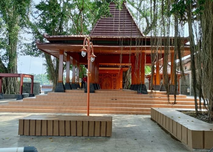 Gunung Kemukus Sragen: Antara Mitos, Legenda, dan Fakta Unik yang Mencengangkan!