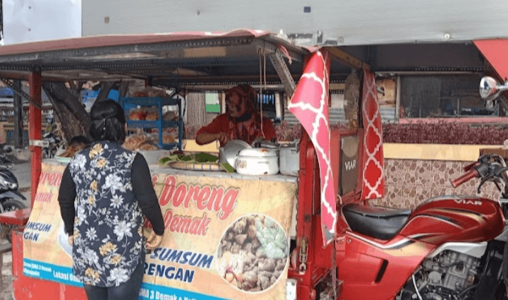 Setelah Ziarah Walisongo Mau Wisata Kuliner? Cek 5 Rekomendasi Masakan Khas Kota Demak