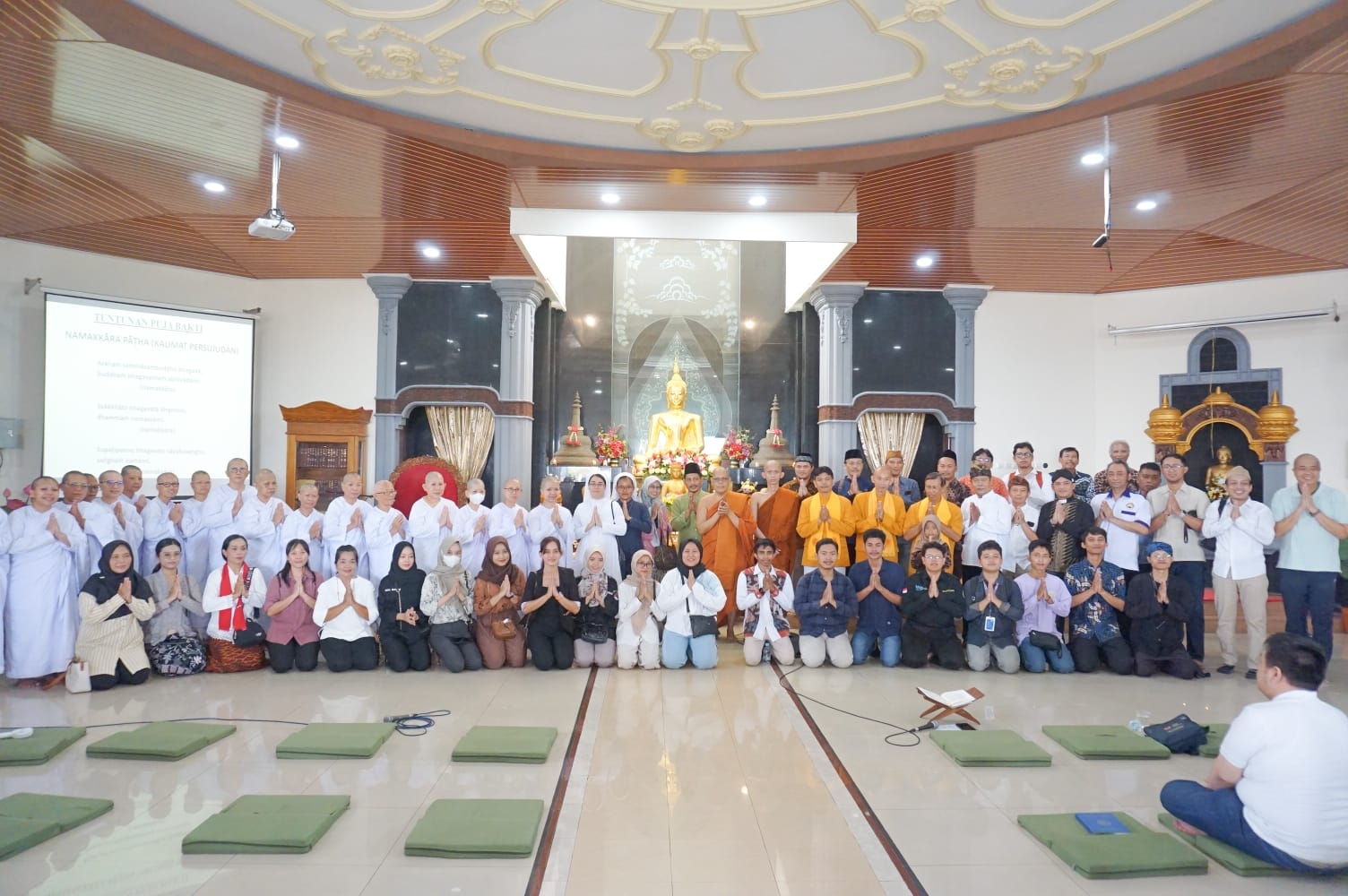 Perayaan Waisak di Vihara Tanah Putih Semarang Jadi Katalisator Kerukunan Antar Umat Beragama