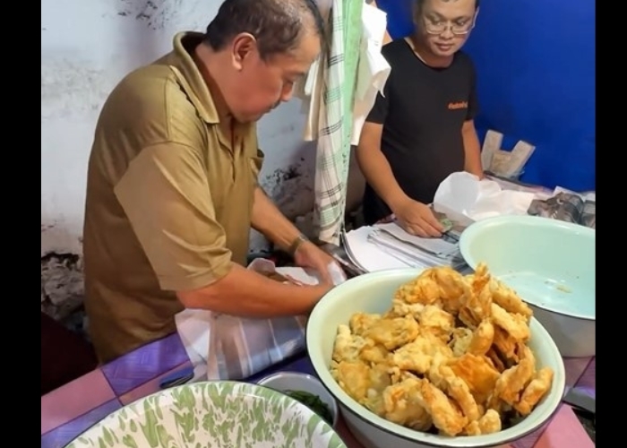 Jalan ke Temanggung di Tahun 2024 Ini, Wajib Cobain Gorengan Blanggreng Bu Sri: Singkong Goreng Jadul yang Bikin Nostalgia dan Ngangenin