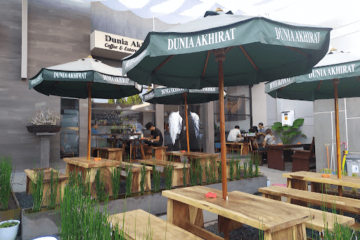 8 Rekomendasi Cafe di Kota Rembang yang Cocok Buat Nongkrong Bareng Circle Kamu