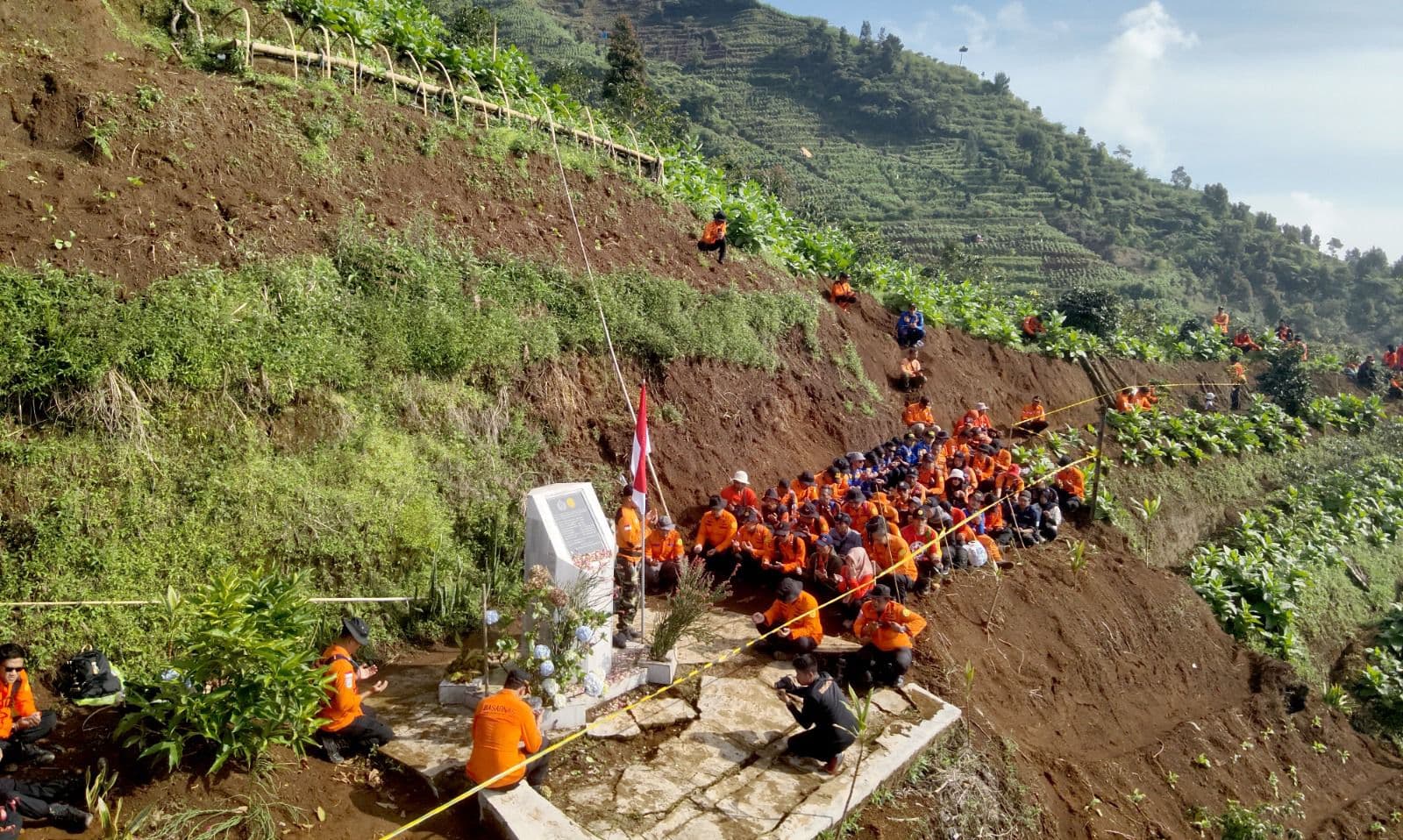 Basarnas Semarang Gelar Doa Bersama dan Tabur Bunga untuk Peringati 8 Tahun Tragedi Helikopter HR-3602