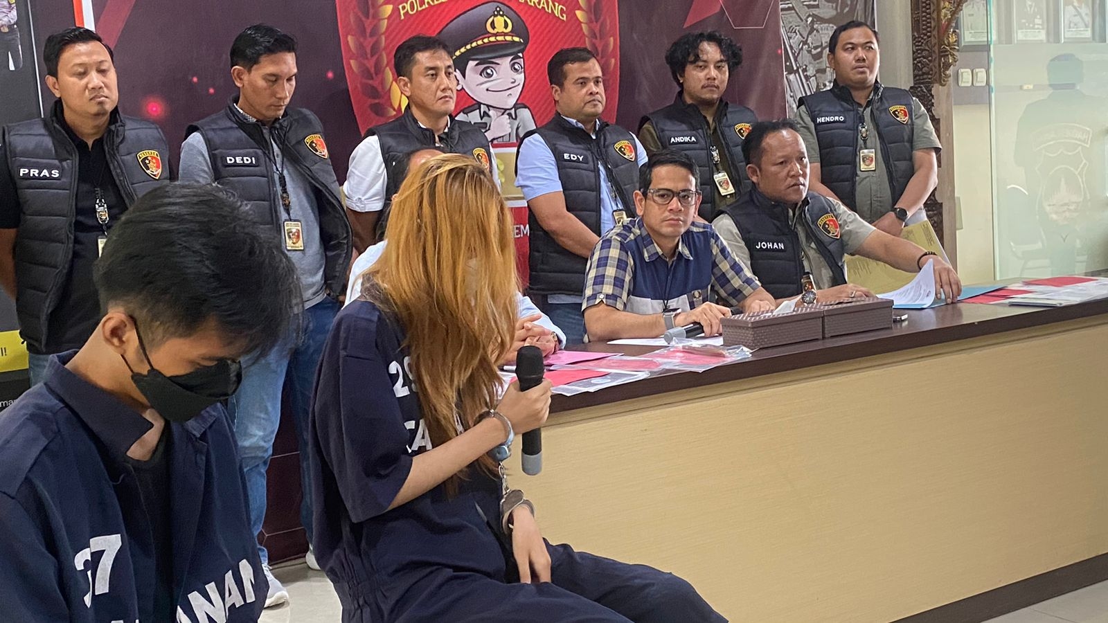 Promosikan Judi Online, Selebgram Cantik dan Promotor Diamankan Polisi