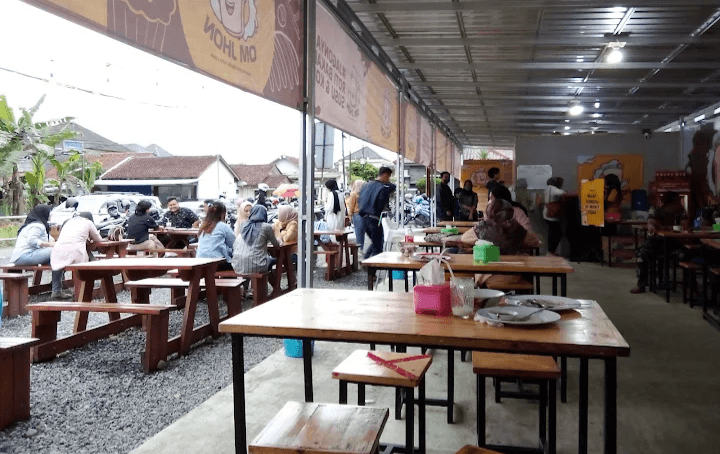 8 Rekomendasi Warung Makan Merakyat yang Ada di Kota Purwokerto, Rasanya Tetep Jempolan