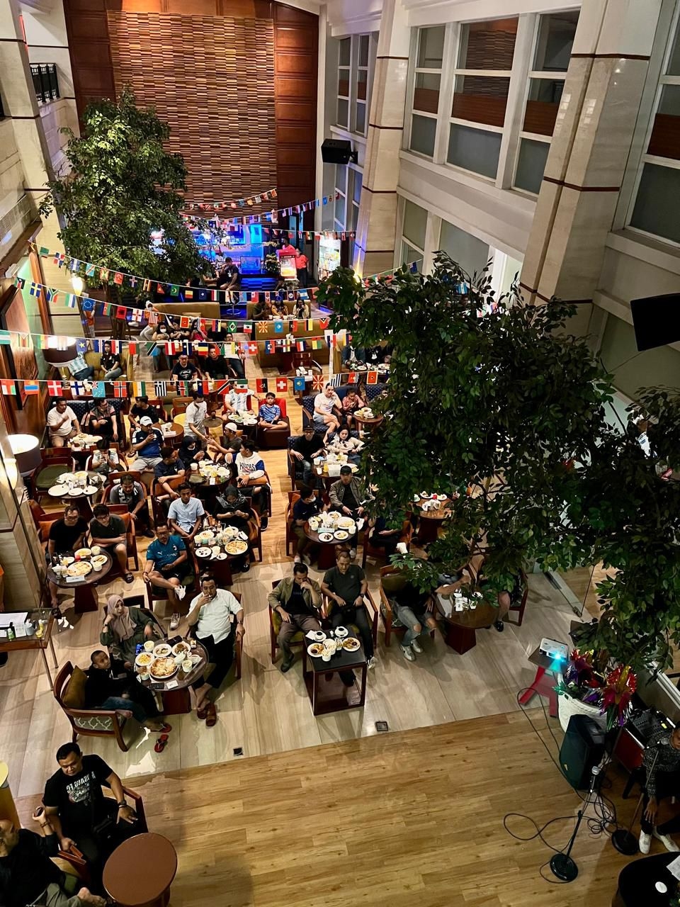 Yuk Nobar EPL di Hotel Novotel Semarang, Cek Paket dan Jadwal Pertandingannya