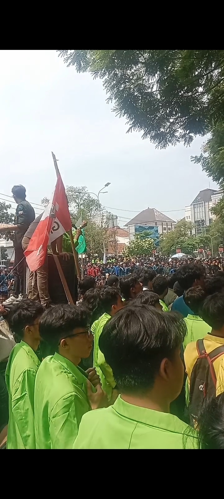 Demo Mahasiswa di DPRD Jateng, Jangan Sampai Ada Politik Dinasti Dalam UU Pilkada