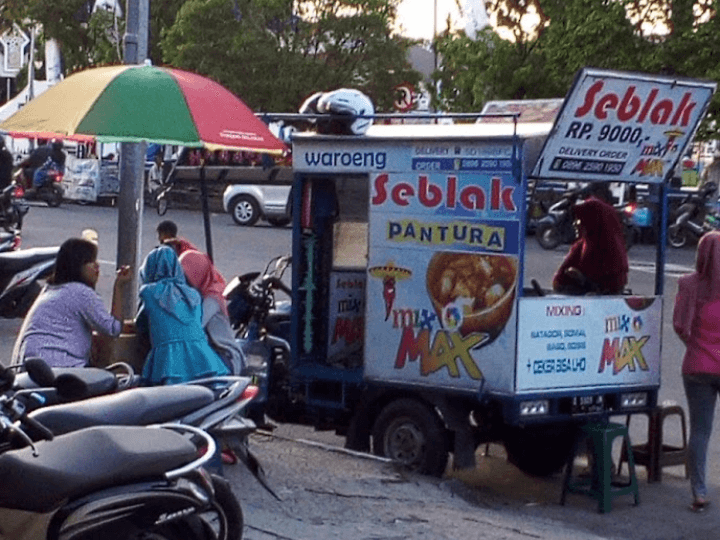 Cobain Nih, 5 Kuliner di Sekitar Alun-Alun Kota Tegal, Murah Meriah dan Enak Lho!
