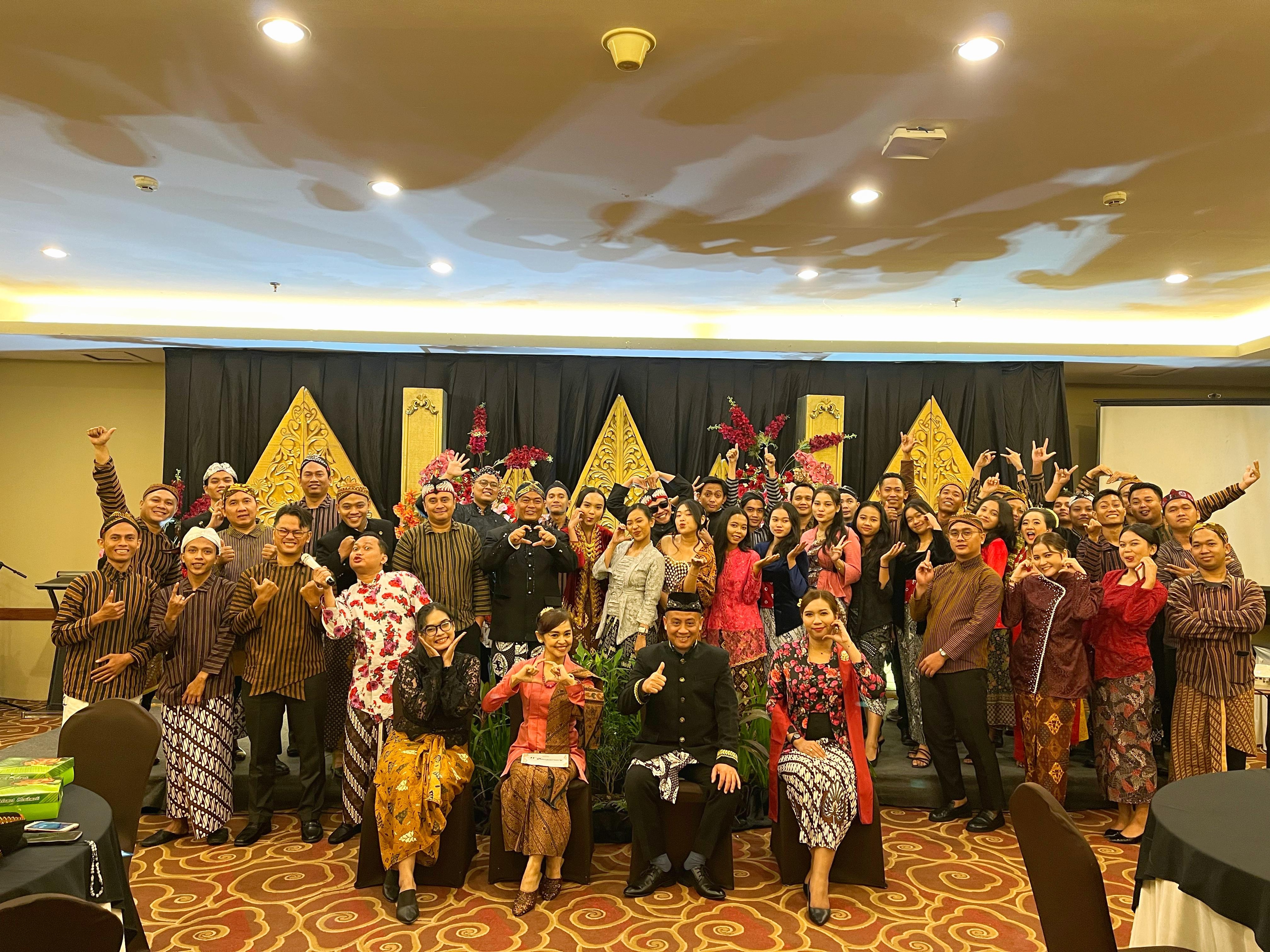 Hotel Neo Candi Simpang Lima Semarang Rayakan Ulang Tahun Ke-11 dengan Nuansa Kejawen