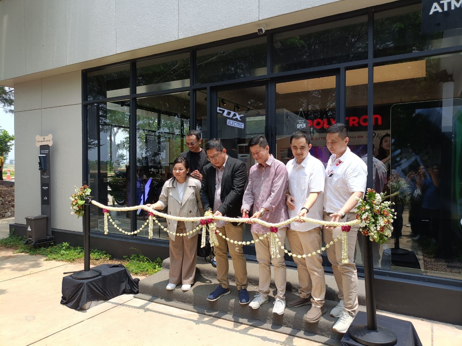 Rayakan HUT 49 Tahun, POLYTRON Hadirkan Showroom di Semarang, Lengkap dengan Lini Produk Terbaru