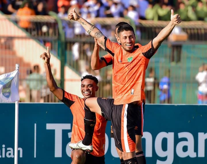 HASIL AKHIR LIVE SCORE Persibo vs Persela, SKOR 1-0 TENGAH BABAK KEDUA Cek Skor Akhir FULL TIME Akankah Persibo Cetak REKOR BARU 5 KEMENANGAN BERUNTUN