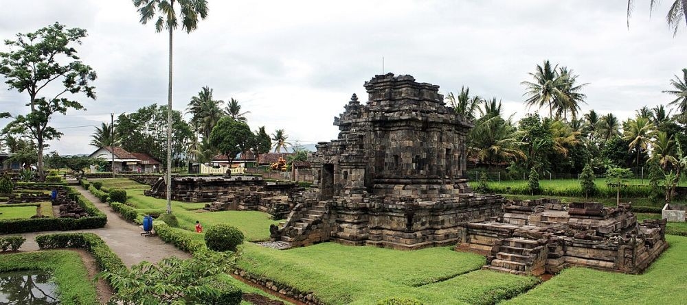 Tidak Hanya Borobudur, Ini 6 Lokasi Wisata Candi di Magelang yang Tak Kalah Memukau