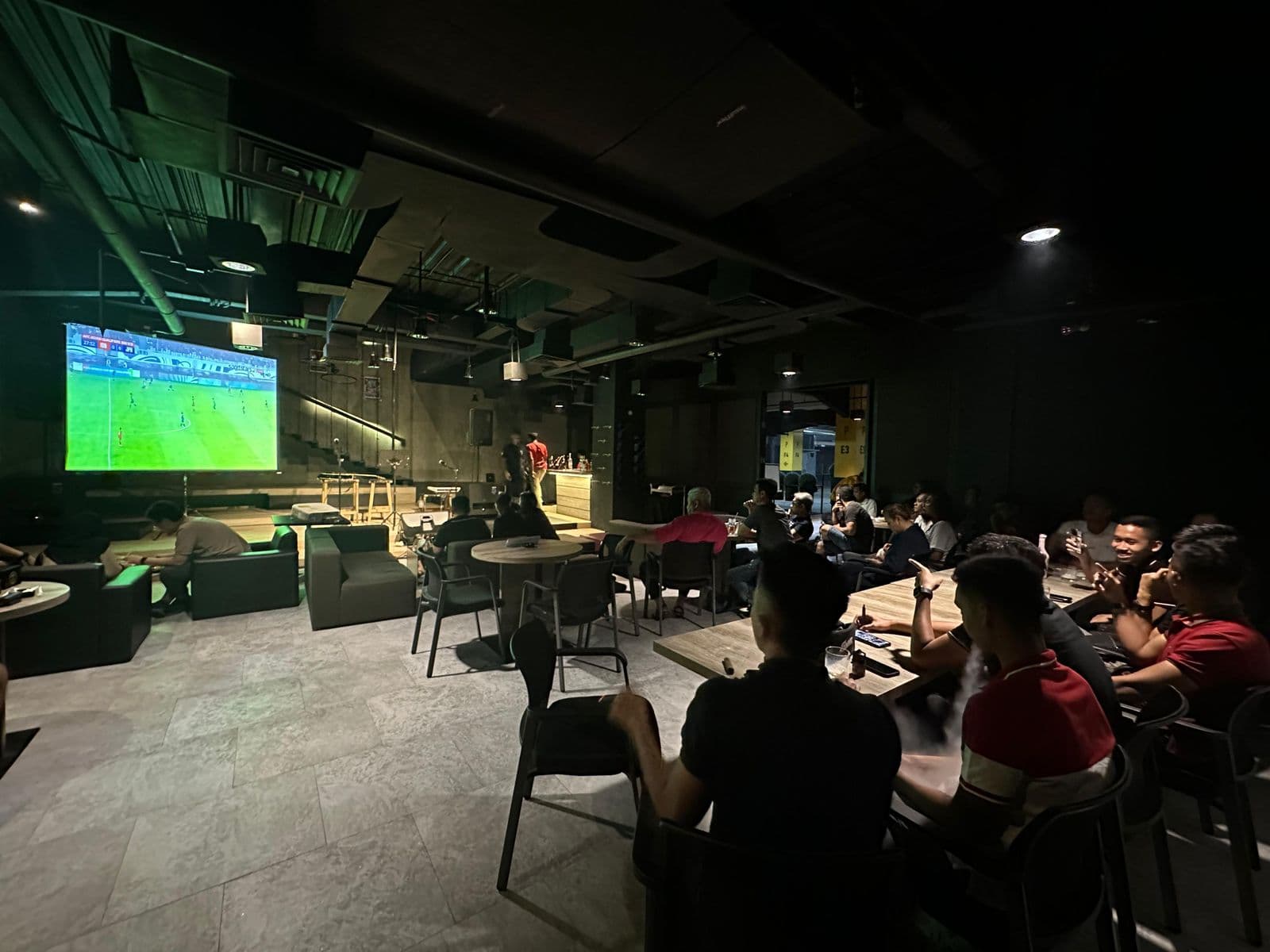 Hotel Rooms Inc Semarang Gelar Nobar Timnas vs Arab, Buruan Gabung Sebelum Kehabisan Kursi