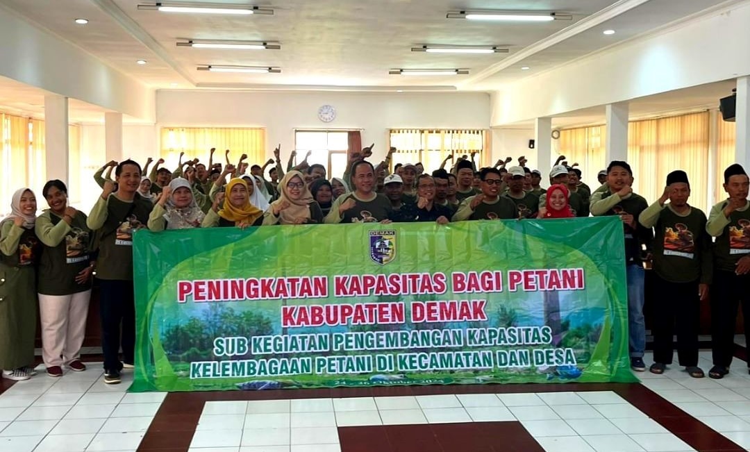 Petani Demak Ikuti Penyuluhan Budidaya Melon dengan Sistem Irigasi Tetes di BBPP Lembang