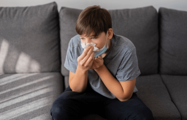 Waspada Musim Hujan, Ini 5 Tips Mencegah Alergi Dingin Pada Balita