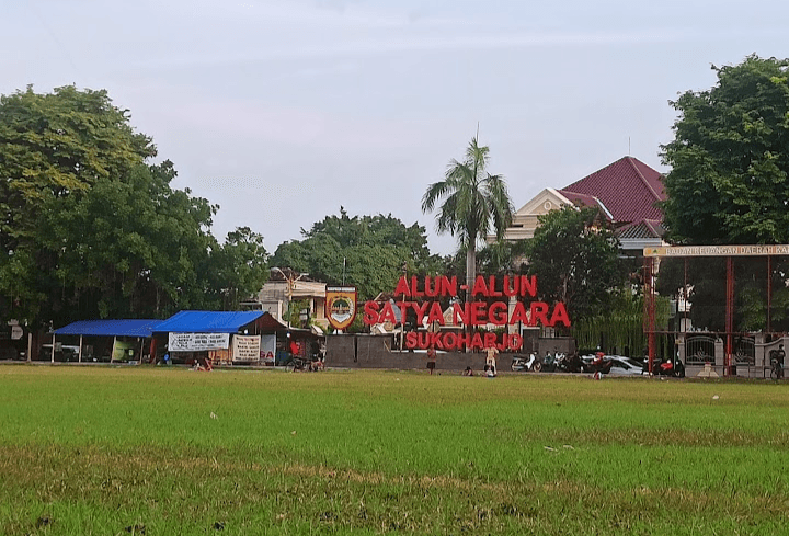 Wisata Lokal Jateng: Berkunjung di Alun-Alun Satya Negara Kabupaten Sukoharjo, Tempat Nongkrong Asyik Buat Keluarga