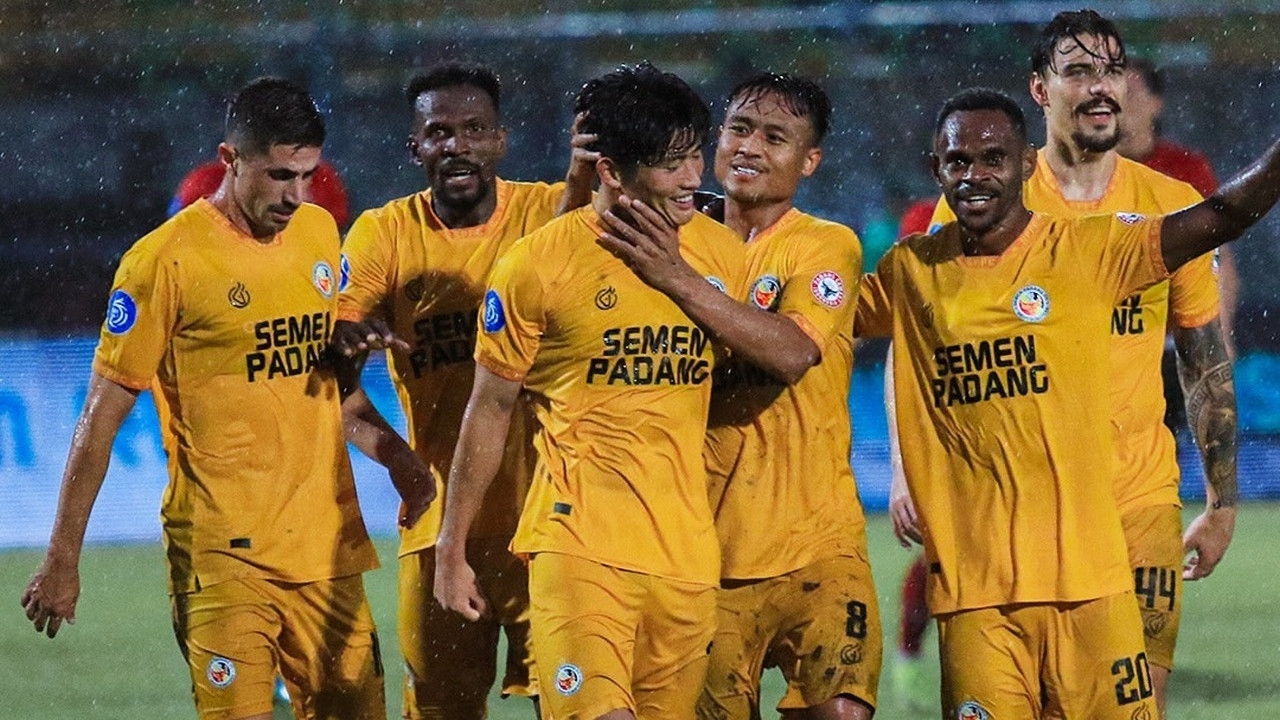HASIL SKOR AKHIR Arema FC vs Semen Padang, 0-1 Hingga Menit ke-81, CEK SCORE FULL TIME Menang Siapa