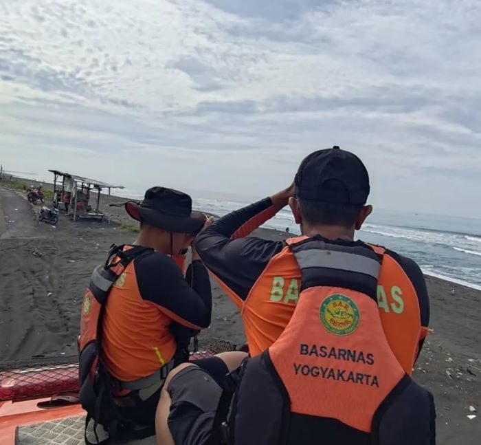 Basarnas Tutup Operasi SAR Terbaliknya Perahu Nelayan Di Pantai Congot Kabupaten Kulon Progo DIY