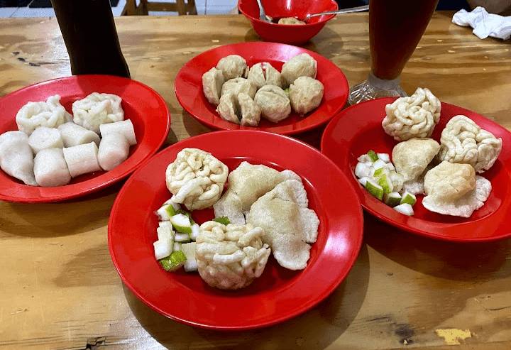 10 Tempat Makan Pempek yang Recomended di Daerah Kabupaten Pemalang, yang Doyan Ngemil Wajib Coba