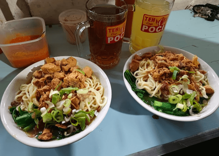 Pecinta Kuliner Masuk! Ini 8 Rekomendasi Mie Ayam Favorit Warga di Kota Kudus, Beserta Alamat dan Ratingnya