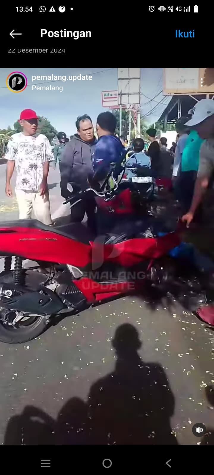 Apes, Hendak Mudik ke Jawa Timur, Pengendara Honda PCX Ini Malah Tabrakan dengan Warlok di Pemalang